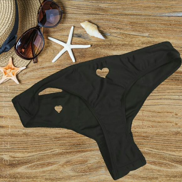 Bikini bottom cheeky cut out - Picture 6 of 8